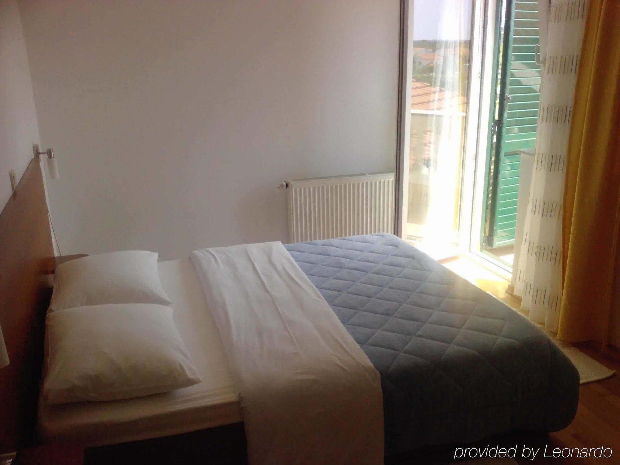 Pansion Villa Bok Novalja Habitación foto
